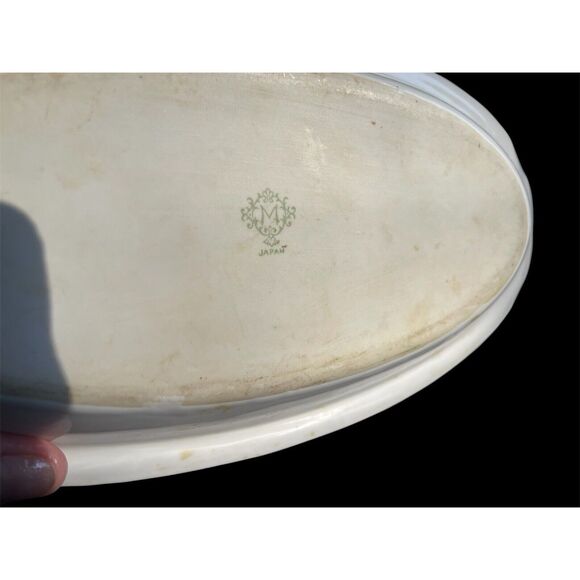 Green Floral Japanese Relish Tray Dish - Picture 3 of 3